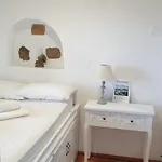 Chora Traditional Genadio בית נופש *