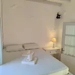 Chora Traditional Genadio בית נופש *