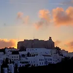 בית נופש Chora Traditional Genadio