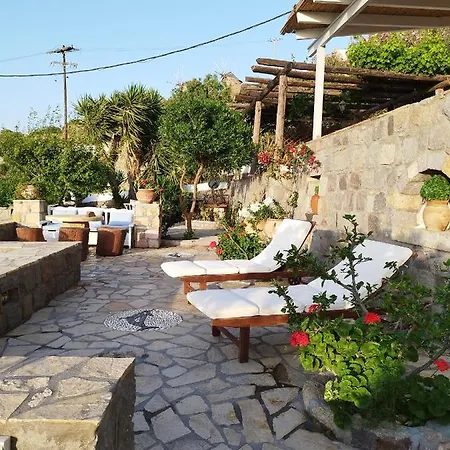 Chora Traditional Genadio Сasa de vacaciones