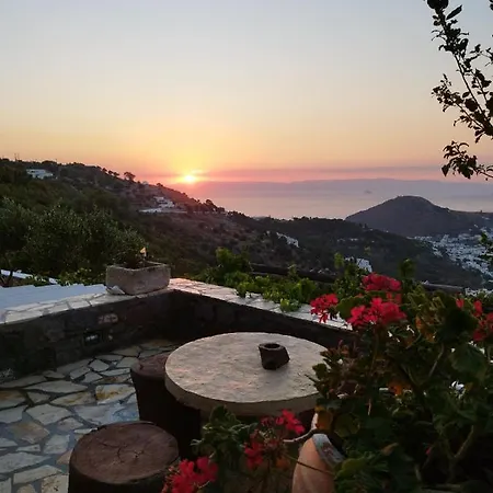 Сasa de vacaciones Chora Traditional Genadio *