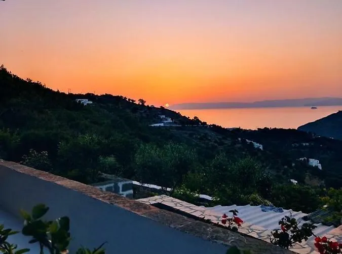 Holiday home Chora Traditional Genadio *