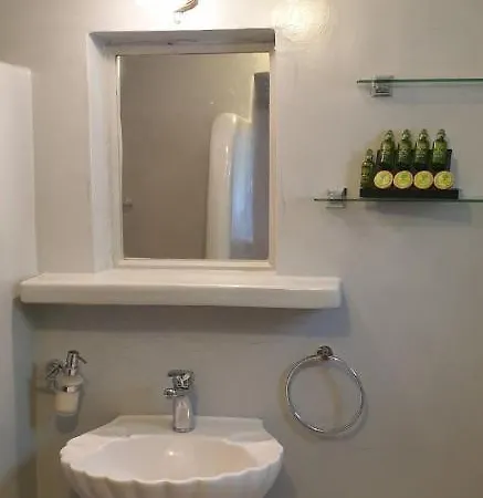 Chora Traditional Genadio *