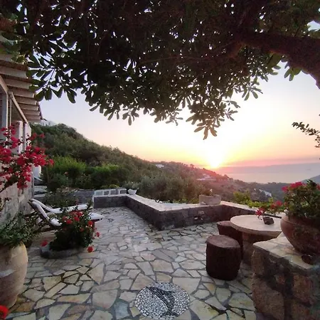 Chora Traditional Genadio Hébergement de vacances