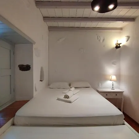 Chora Traditional Genadio