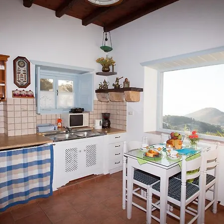 Chora Traditional Genadio Hébergement de vacances Pátmos