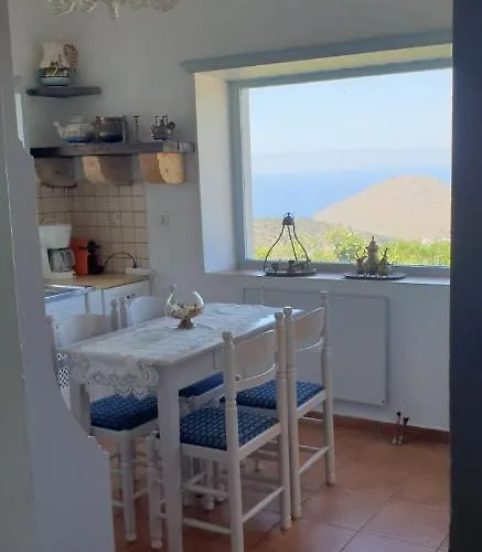 Casa de Férias Chora Traditional Genadio