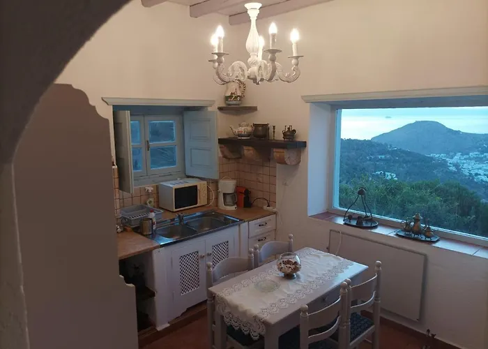 Chora Traditional Genadio بيت للعطل Pátmos