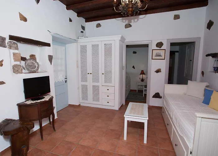 Chora Traditional Genadio