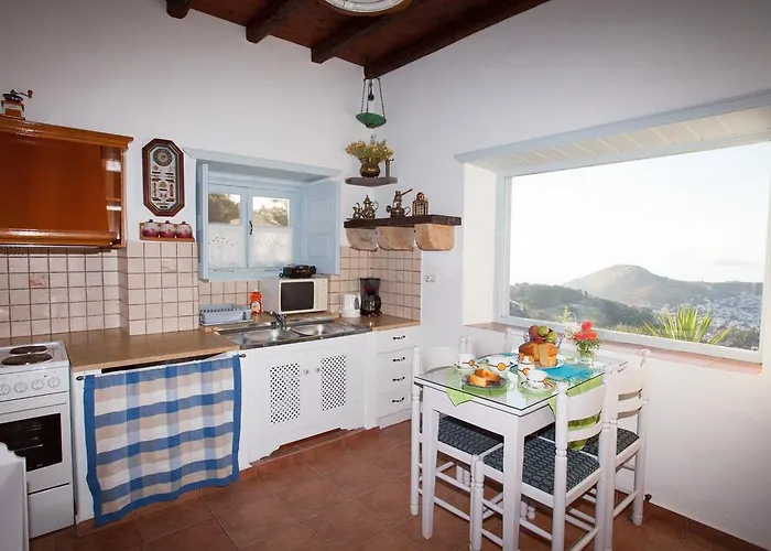 Chora Traditional Genadio بيت للعطل Pátmos