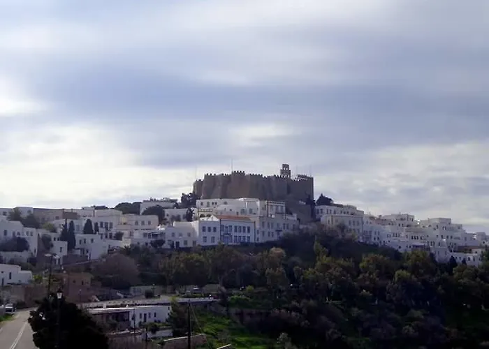 بيت للعطل Chora Traditional Genadio Pátmos